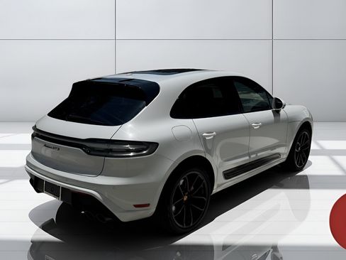 Used 2024 Porsche Macan GTS w/ Premium Plus Package AWD/4WD image 11