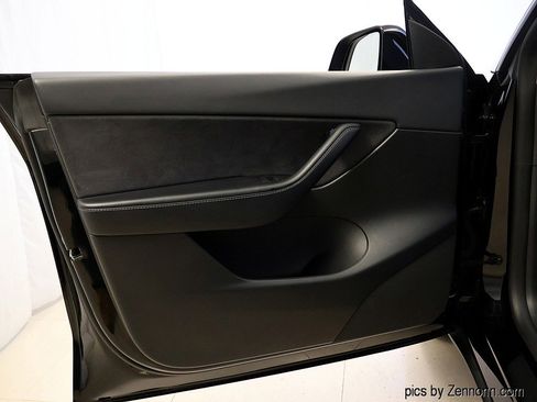 Used 2021 Tesla Model Y Performance image 21