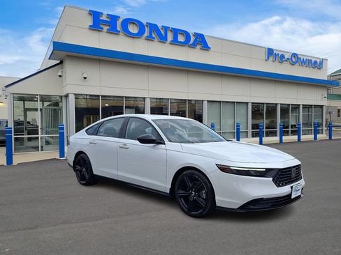 Used 2023 Honda Accord Sport image 3
