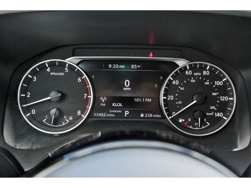Certified 2023 Nissan Rogue SV FWD image 16
