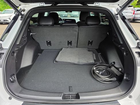New 2026 Chevrolet Equinox EV LT AWD/4WD image 14