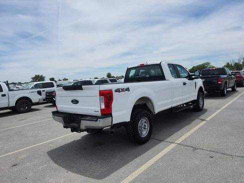 Used 2018 Ford F250 XL w/ Power Equipment Group AWD/4WD image 6