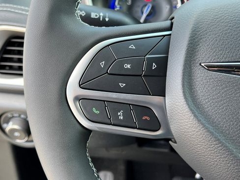 New 2026 Chrysler Pacifica Select image 18