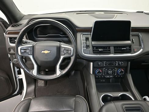 Used 2023 Chevrolet Suburban Premier image 15