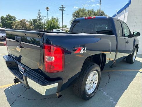 Used 2011 Chevrolet Silverado 1500 LT w/ All-Star Edition AWD/4WD image 8