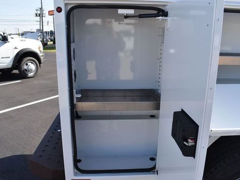 New 2024 RAM 2500 Tradesman w/ Chrome Appearance Group image 12