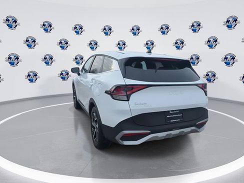 Certified 2024 Kia Sportage EX image 8