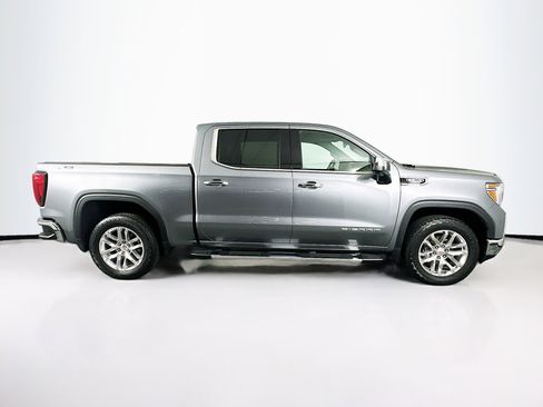 Used 2022 GMC Sierra 1500 SLT w/ X31 Off-Road Package image 10