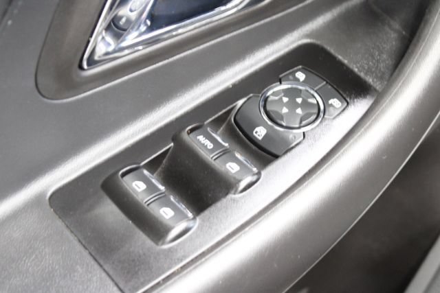 Used 2013 Ford Taurus SEL FWD image 11