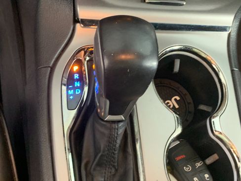 Used 2020 Jeep Grand Cherokee High Altitude RWD image 23