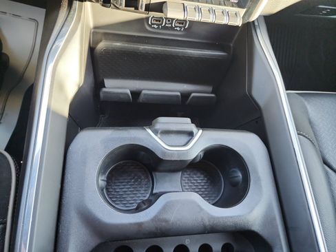Used 2023 RAM 1500 Laramie AWD/4WD image 23
