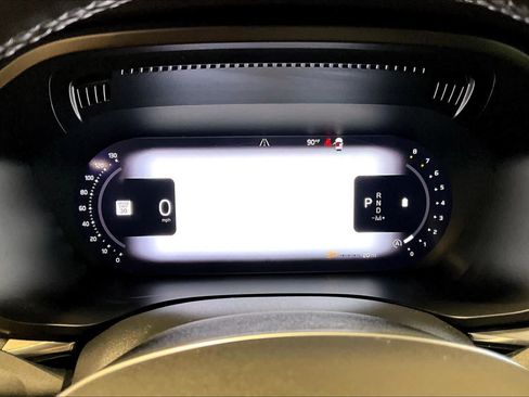 Certified 2024 Volvo XC60 B5 Core w/ Climate Package AWD/4WD image 25