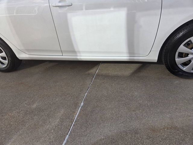 Used 2011 Toyota Corolla LE FWD image 12
