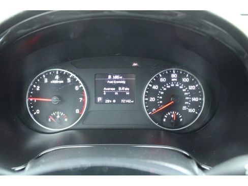 Used 2023 Kia Seltos S w/ Navigation Package image 21