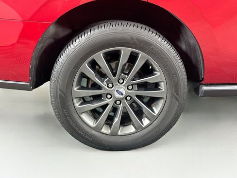 Used 2020 Ford Expedition Limited w/ Equipment Group 301A RWD image 11