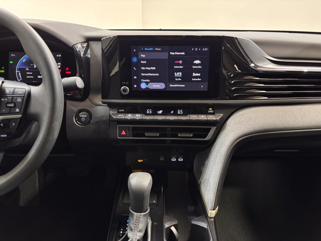 Used 2025 Toyota Camry LE FWD image 15