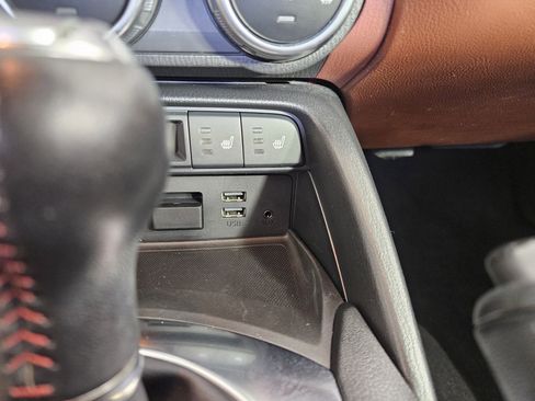 Used 2018 MAZDA MX-5 Miata RF Grand Touring RWD image 35