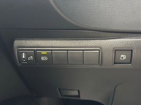 Certified 2024 Toyota Corolla LE image 30