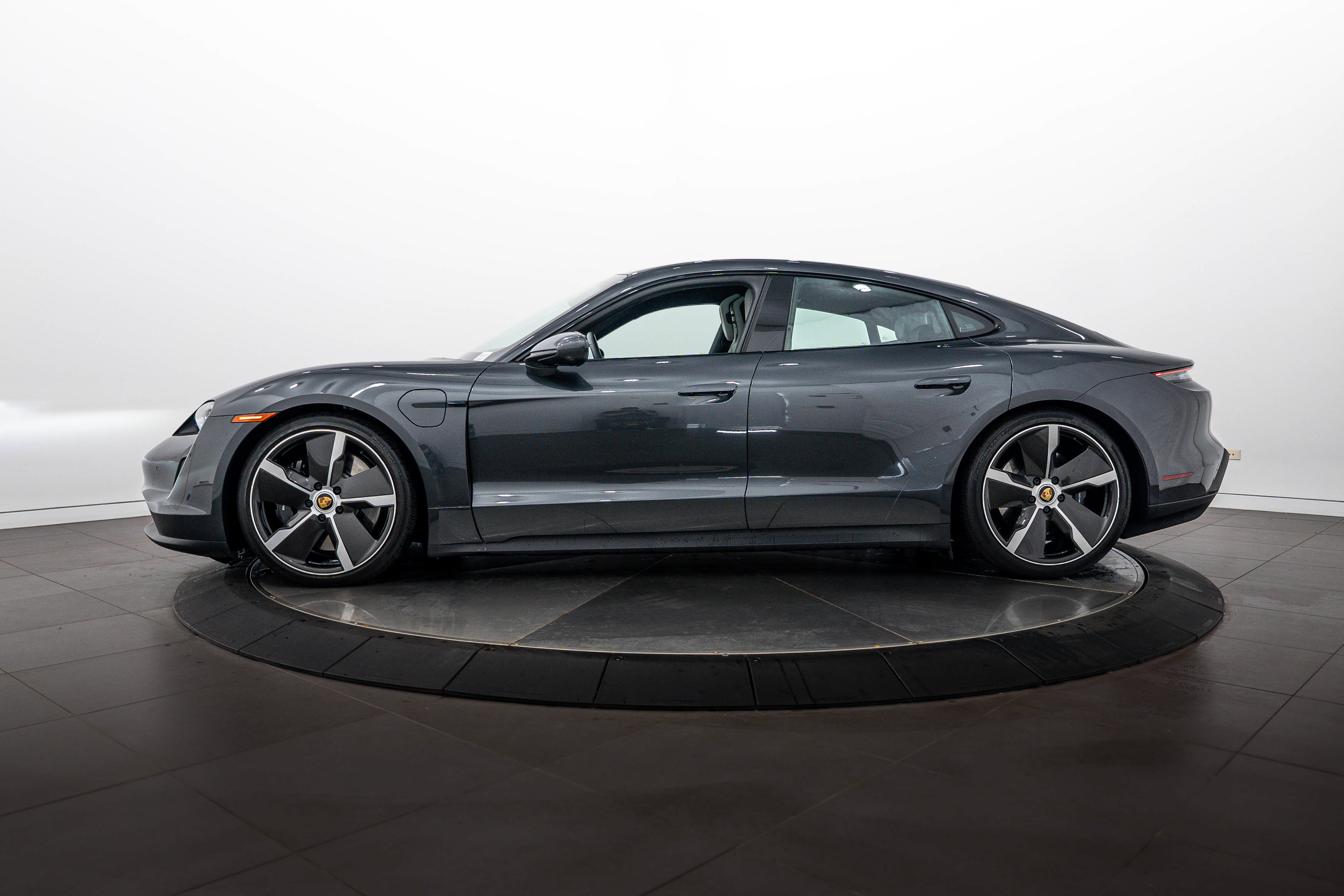Certified 2021 Porsche Taycan 4S AWD/4WD image 2