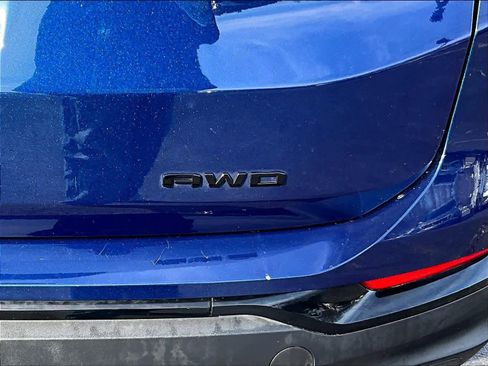 Used 2022 GMC Terrain SLE w/ Driver Convenience Package image 29