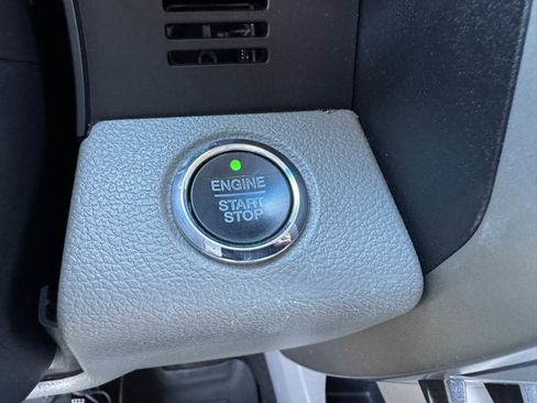 Used 2018 Ford F150 Lariat image 28