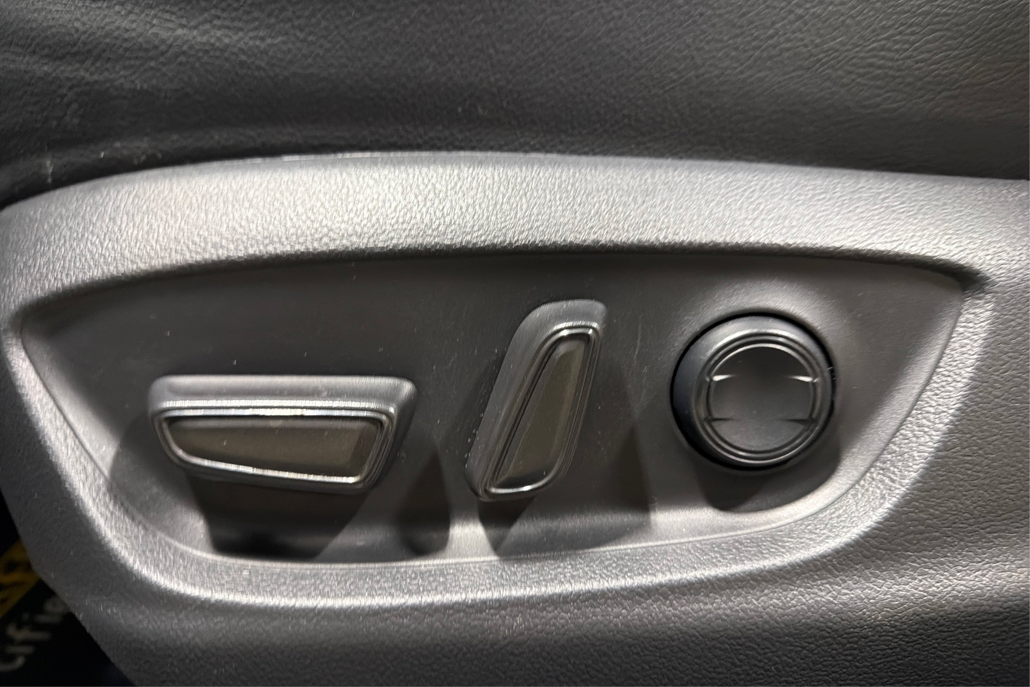 Used 2022 Toyota Camry SE AWD/4WD image 18
