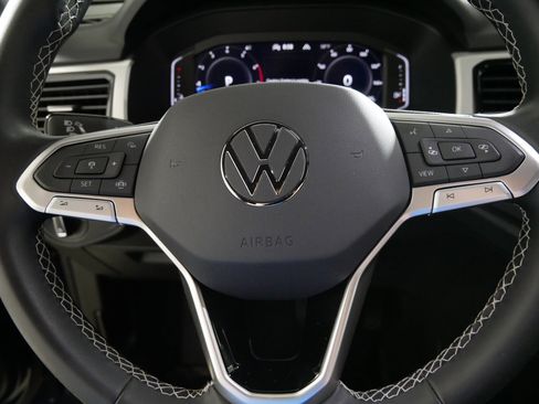 Used 2023 Volkswagen Atlas Cross Sport SE AWD/4WD image 23
