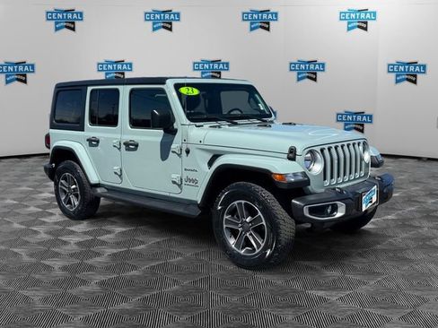 Certified 2023 Jeep Wrangler Unlimited Sahara w/ Cold Weather Group AWD/4WD image 8