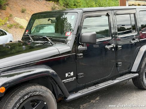 Used 2007 Jeep Wrangler Unlimited X w/ Dual Top Group RWD image 27