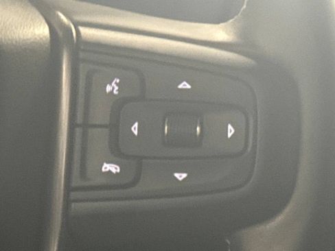 Used 2024 GMC Yukon XL AT4 w/ Technology Package AWD/4WD image 22