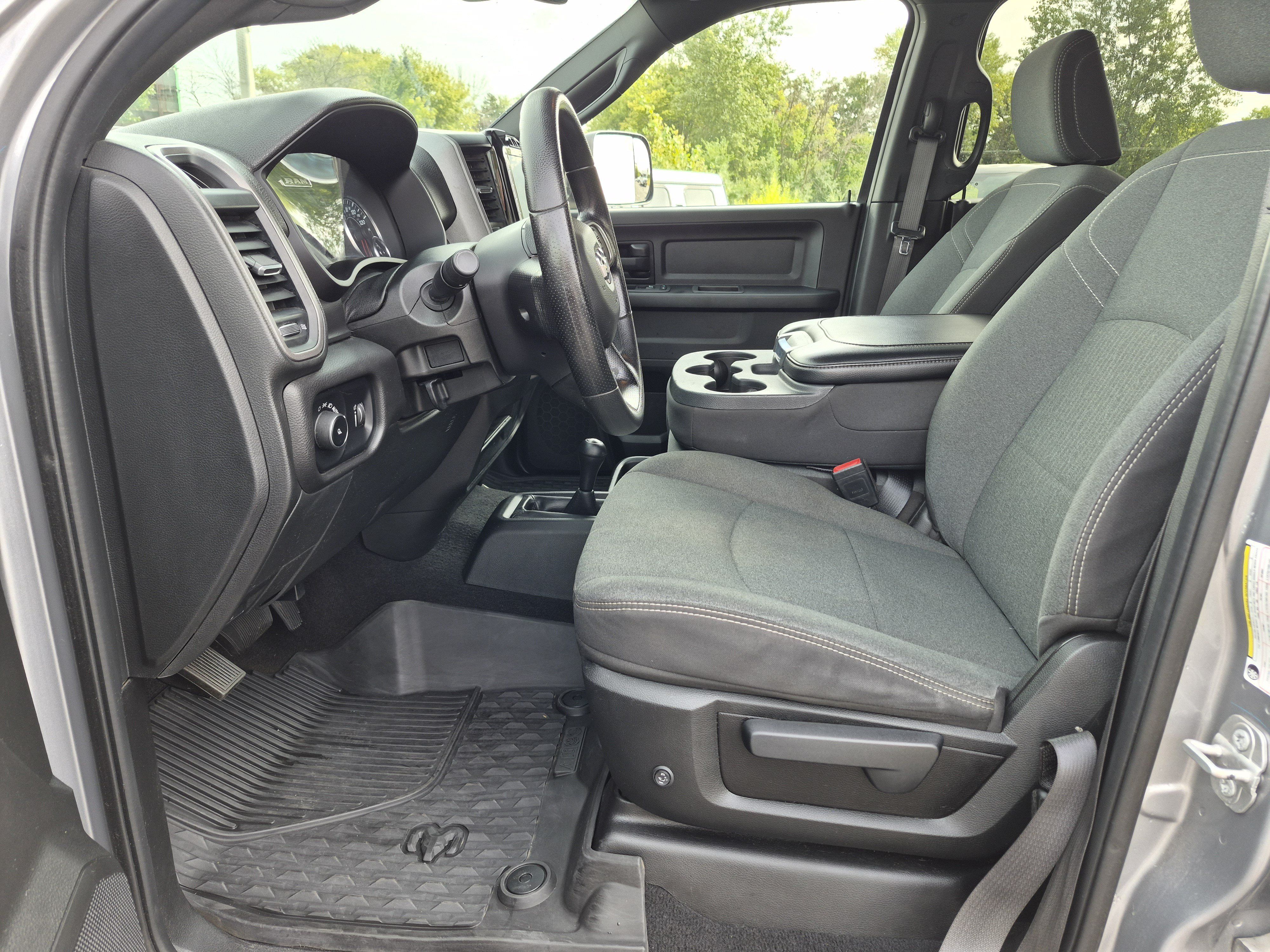 Used 2022 RAM 2500 Tradesman AWD/4WD image 9