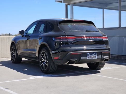 Certified 2026 Porsche Macan image 3