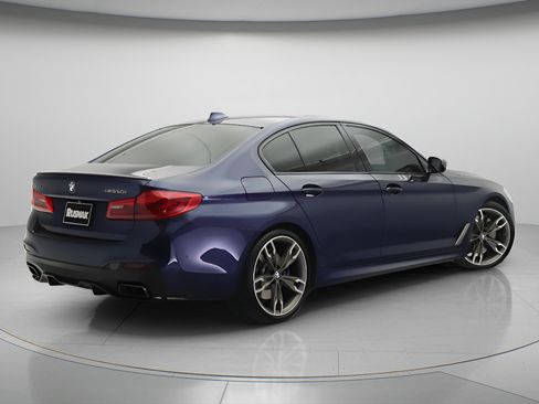 Used 2019 BMW M550i xDrive w/ Dynamic Handling Package AWD/4WD image 4