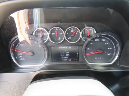 Used 2020 Chevrolet Silverado 1500 LT Trail Boss w/ Convenience Package AWD/4WD image 28
