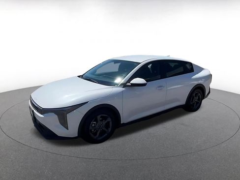 Used 2025 Kia K4 LXS image 10