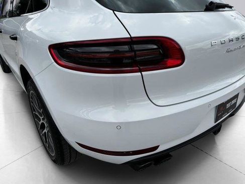 Used 2017 Porsche Macan Turbo AWD/4WD image 14
