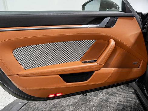 Used 2023 Porsche 911 Carrera 4S image 29