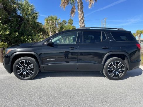 Used 2019 GMC Acadia SLT w/ Black Edition image 3
