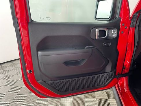 New 2026 Jeep Gladiator Mojave AWD/4WD image 15