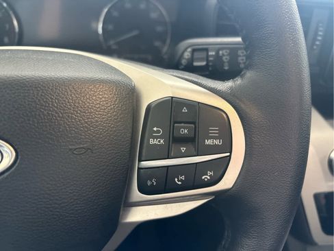 Used 2022 Ford Explorer XLT AWD/4WD image 15