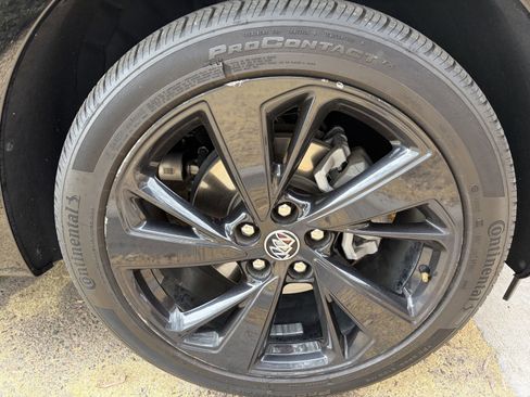 Used 2023 Buick Envision Essence w/ Sport Touring Package AWD/4WD image 5