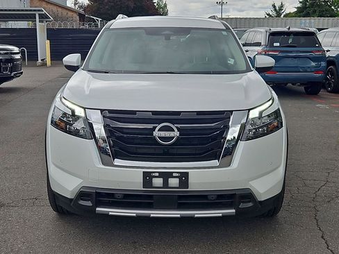 Used 2025 Nissan Pathfinder SL w/ Cargo Package AWD/4WD image 2
