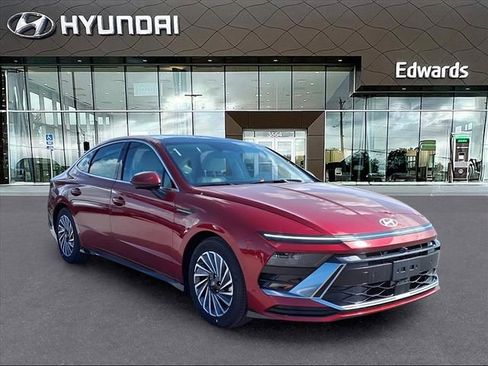 New 2025 Hyundai Sonata Limited image 10