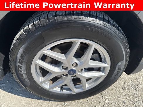 Used 2022 Ford Edge SEL image 25