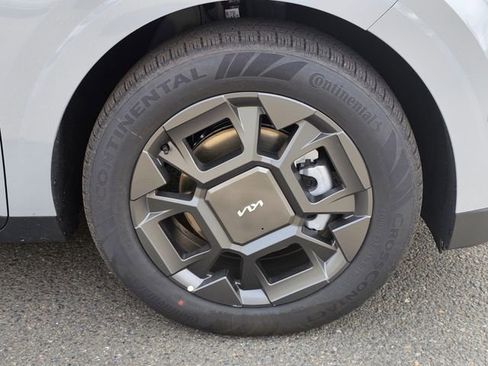New 2026 Kia Carnival SX FWD image 9