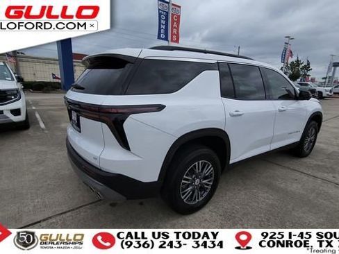 Used 2024 Chevrolet Traverse LT FWD image 8