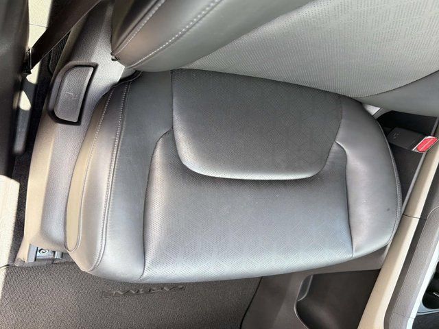 Used 2025 Kia Carnival FWD image 15