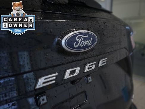 Certified 2023 Ford Edge Titanium AWD/4WD image 5