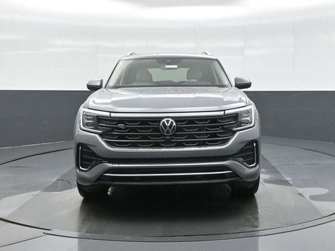 New 2026 Volkswagen Atlas SEL Premium R-Line AWD/4WD image 2