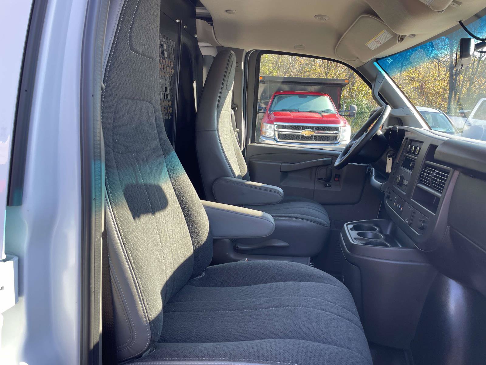 Certified 2025 GMC Savana 2500 w/ Driver Convenience Package RWD image 18